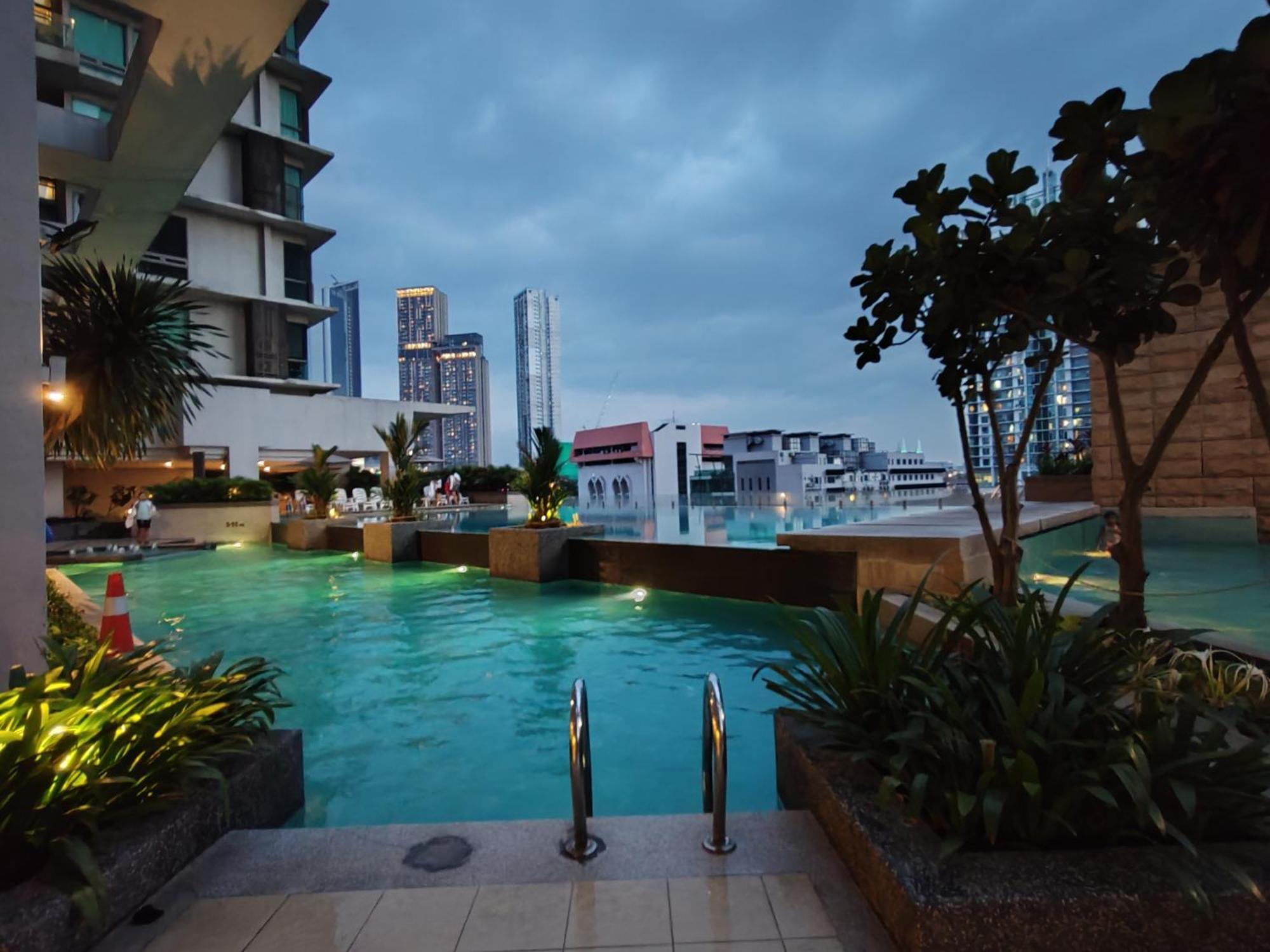No Other Fee - Swiss Garden By The Boston House Kuala Lumpur Exterior photo